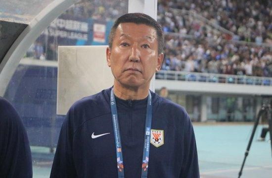 撩起老师旗袍狠狠挺进视频